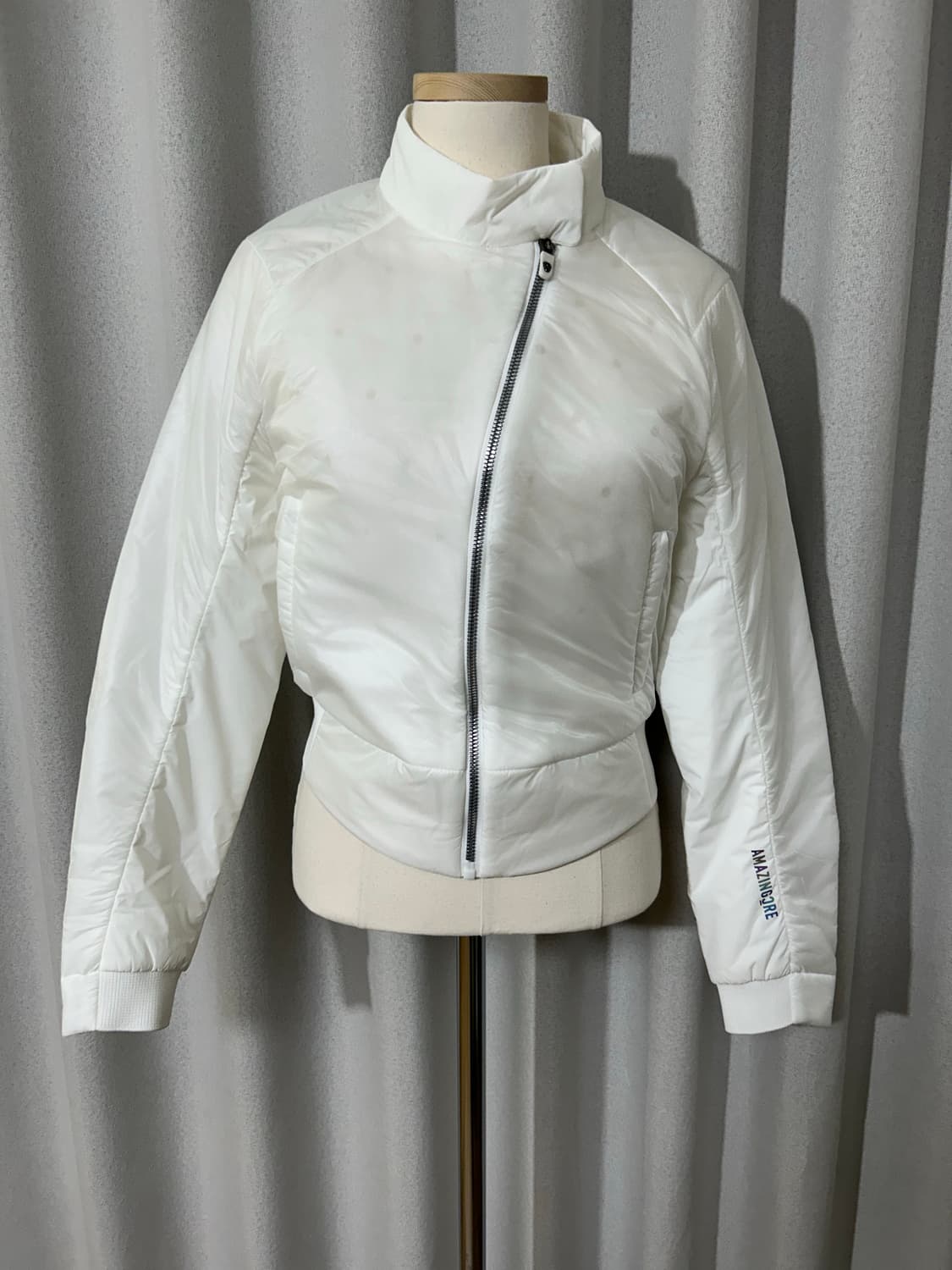 어메이징크리 여성 에어로다이나믹 에어홀 패딩 자켓 -새상품- 상품이미지3