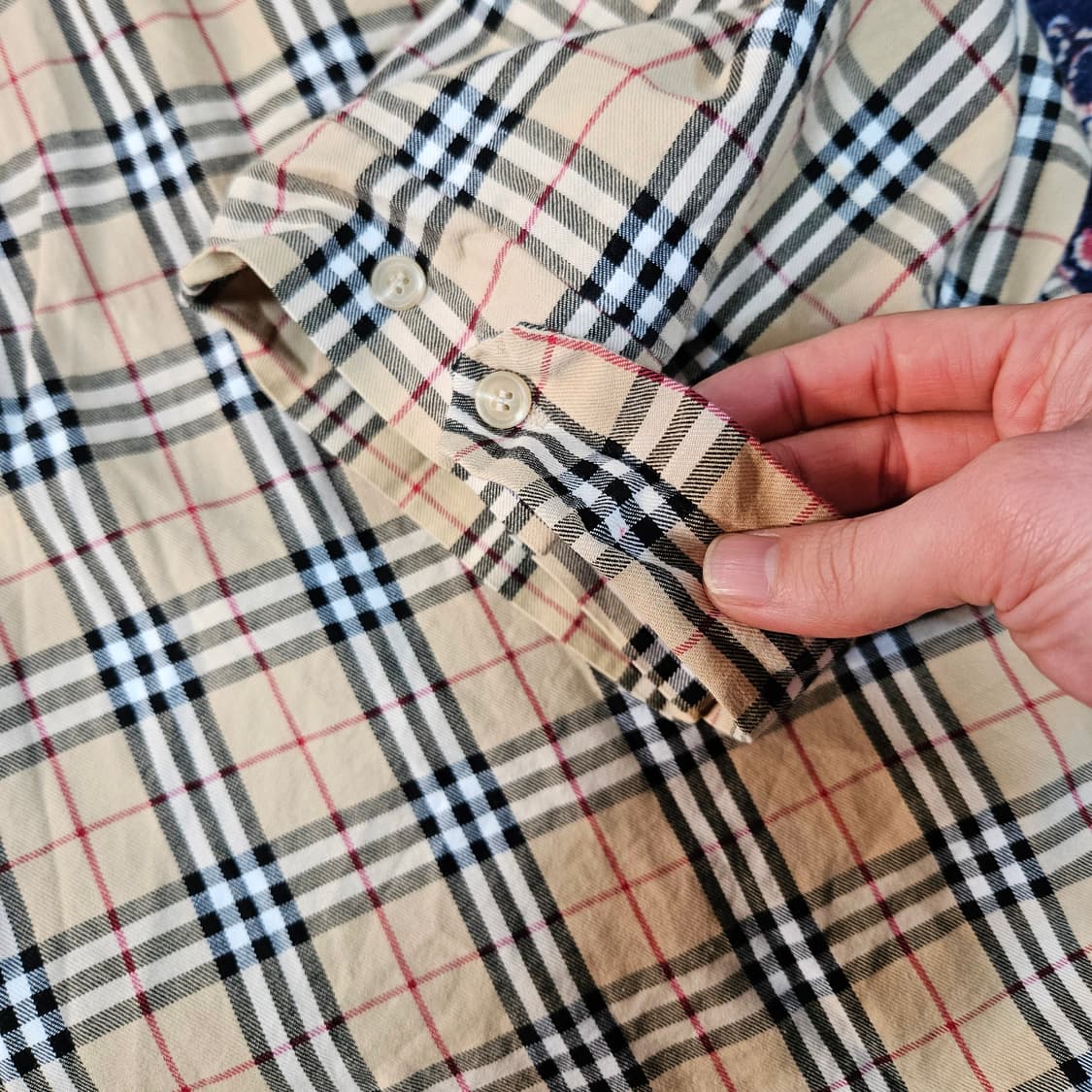 아조바이아조 베이지 체크 믹스 박시핏 셔츠 Free 상품이미지5