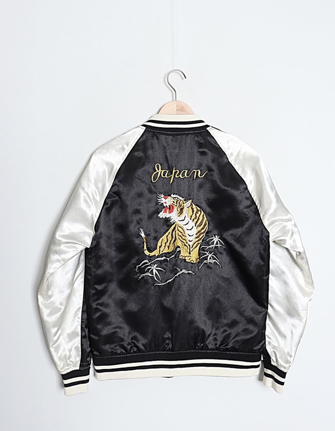 BACK NUMBER Reversible Souvenir Jacket 상품이미지5