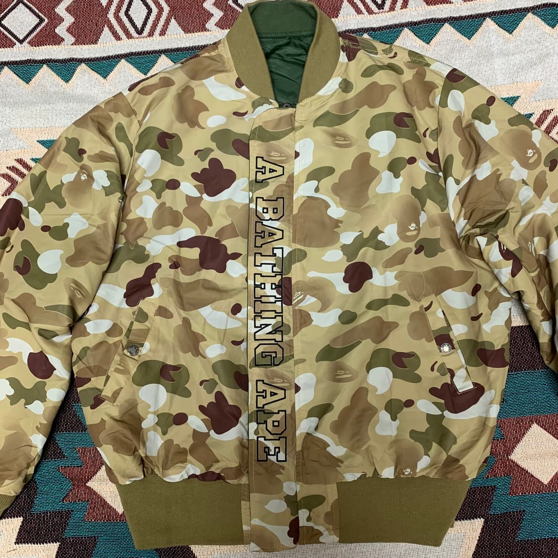 베이프 X 알파인더스트리 리버서블 MA-1 자켓 상품이미지5