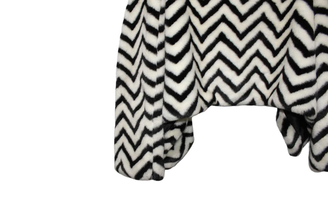 O’2nd 오즈세컨 지오메트릭 퍼 자켓 상품이미지6