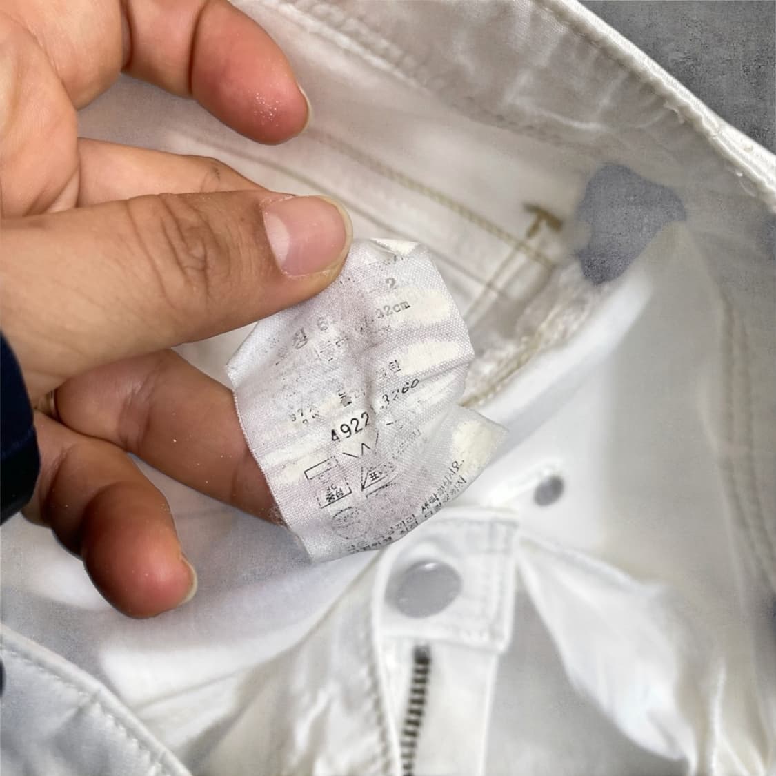 리바이스 레이디 스타일 화이트 하트포켓 데님 미니스커트 상품이미지4