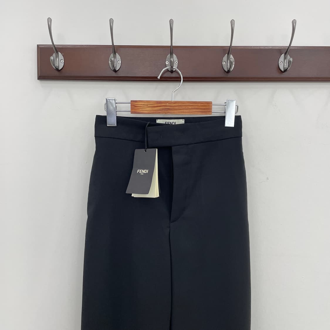 새상품 펜디 부츠컷 슬랙스 상품이미지1