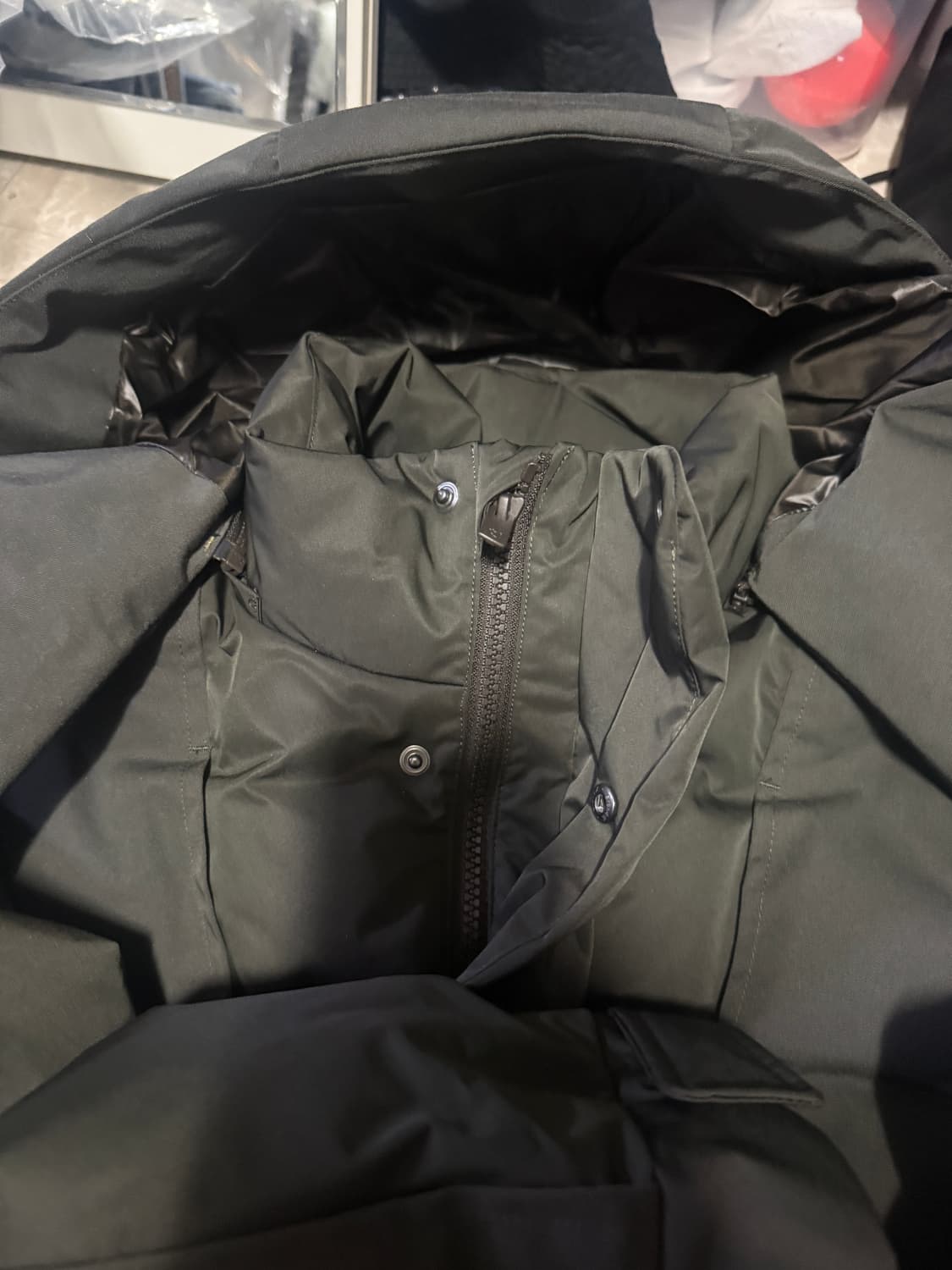 L사이즈 유니클로 질샌더 패딩 올리브 상품이미지7