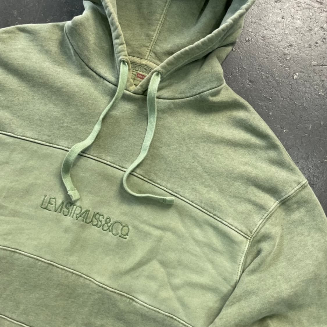 100 리바이스 릴랙스핏 자수 후드티  상품이미지2