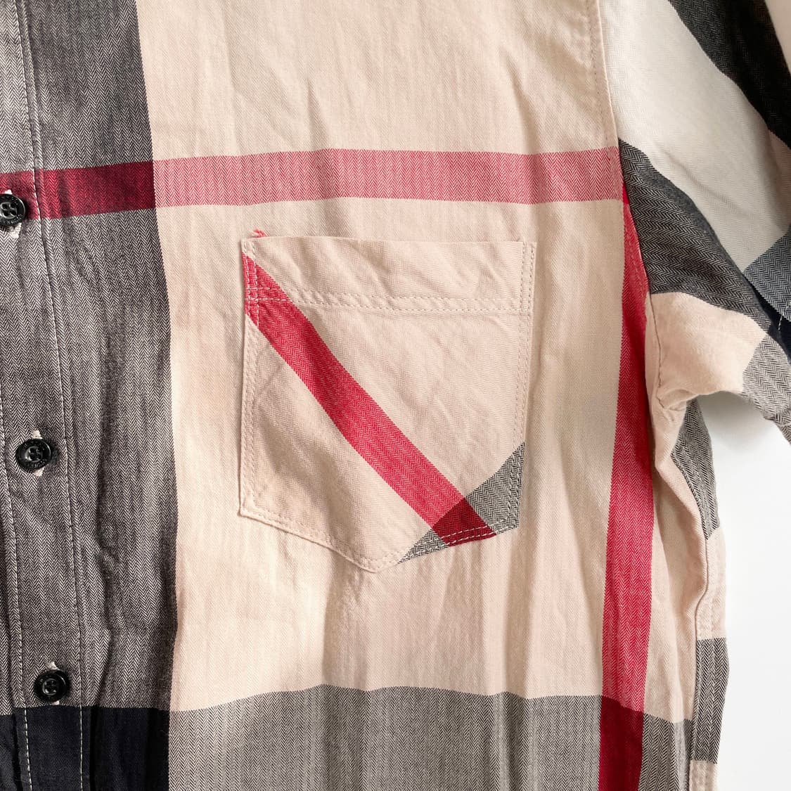 C2 버버리 브릿 노바 체크 패턴 반팔 셔츠 105사이즈 상품이미지4