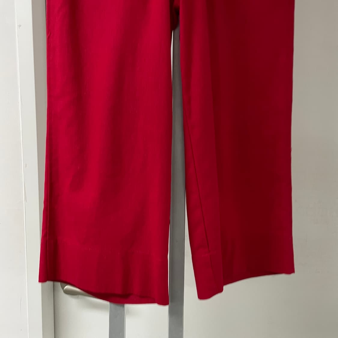 Gallery SUE 레드 슬랙스 36(W) 상품이미지3