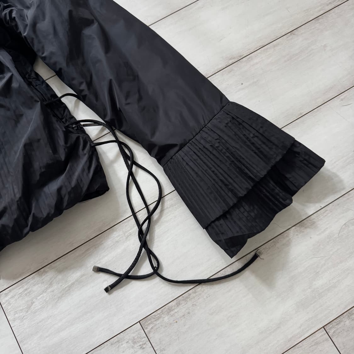 하이넥 아카이브 2way 아일렛 셔링 자켓 집업 상품이미지3