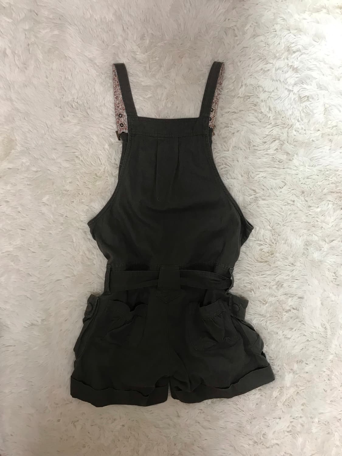 일본빈티지 모리걸 카키 프릴 버튼 디테일 멜빵 반바지  상품이미지2