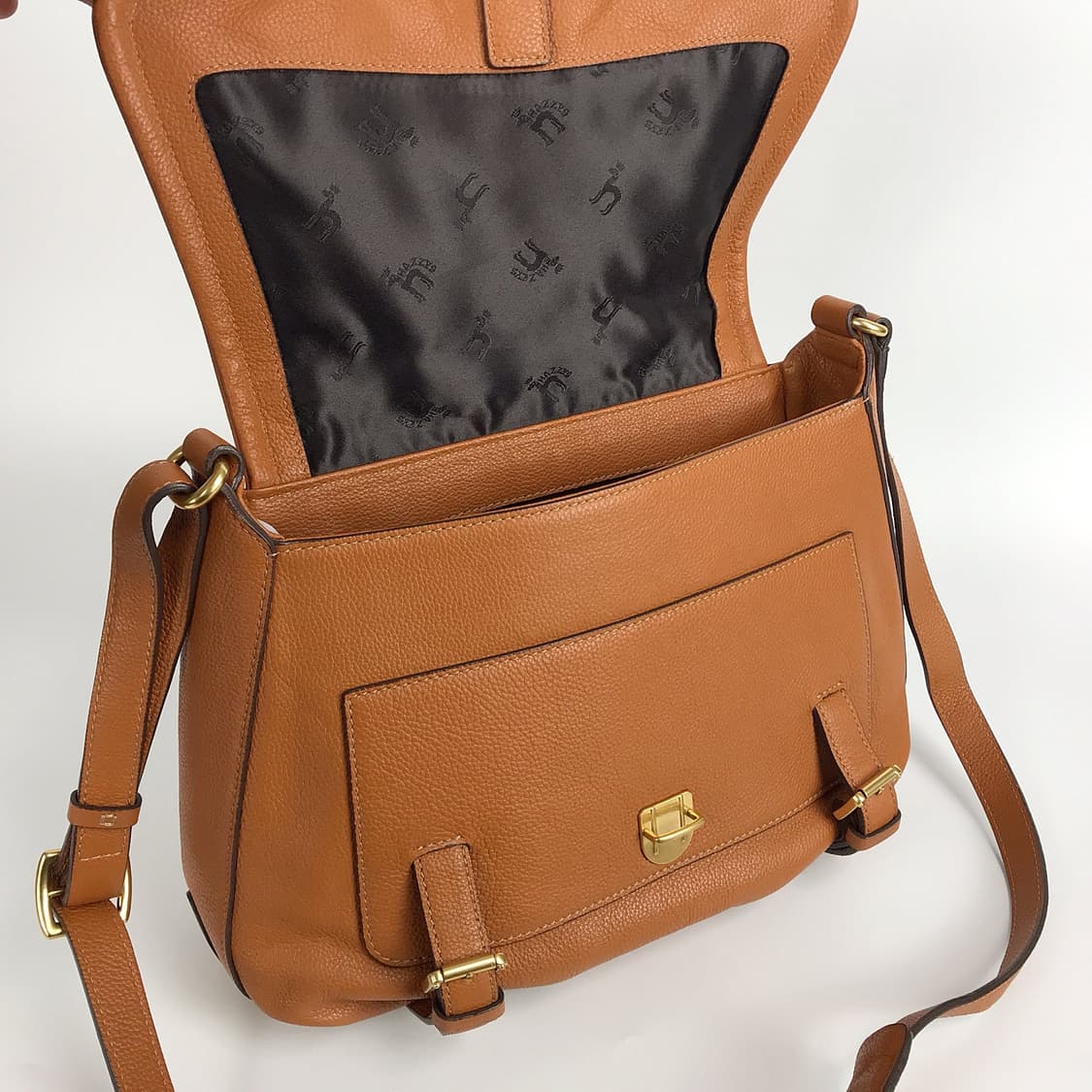 헤지스 HAZZYS 여성 가죽 크로스백 가방 상품이미지9