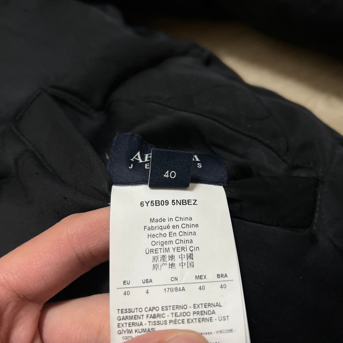 알마니 아르마니 진스 여성 덕다운 후드 푸퍼패딩 점퍼 [블랙] 40 상품이미지6