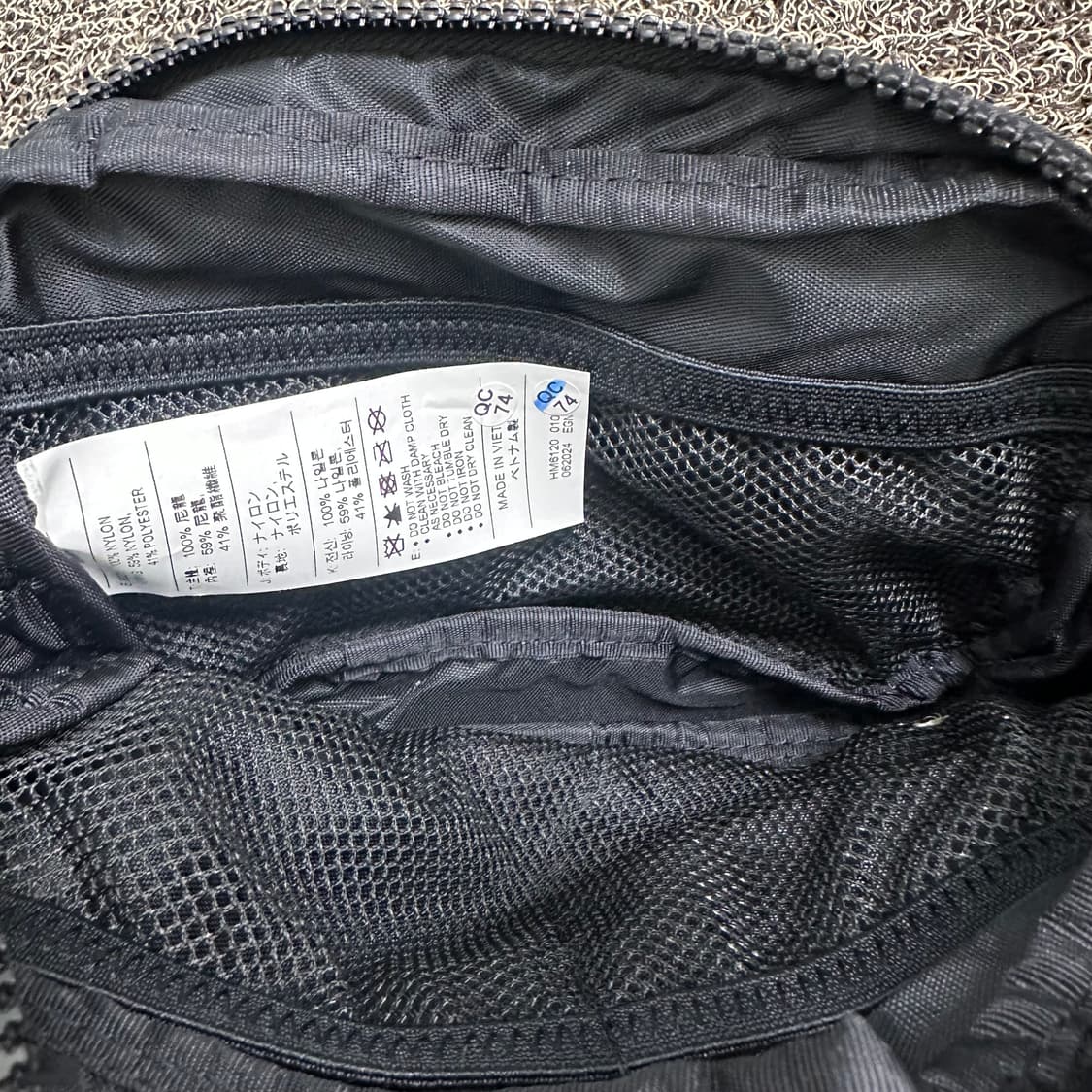 NIKE 나이키 아우라 크로스바디 힙색 가방 블랙 상품이미지5