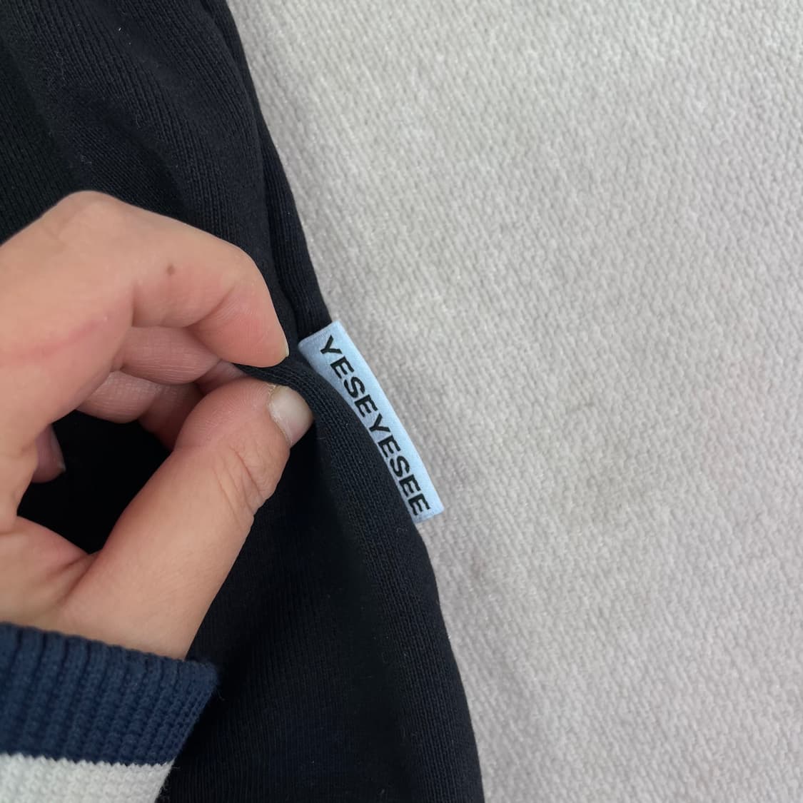 100 예스아이씨 빅로고 후드티 상품이미지4