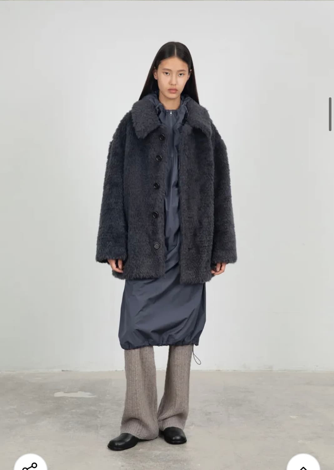 아모멘토 FUR MID COAT_CHARCOAL  상품이미지1