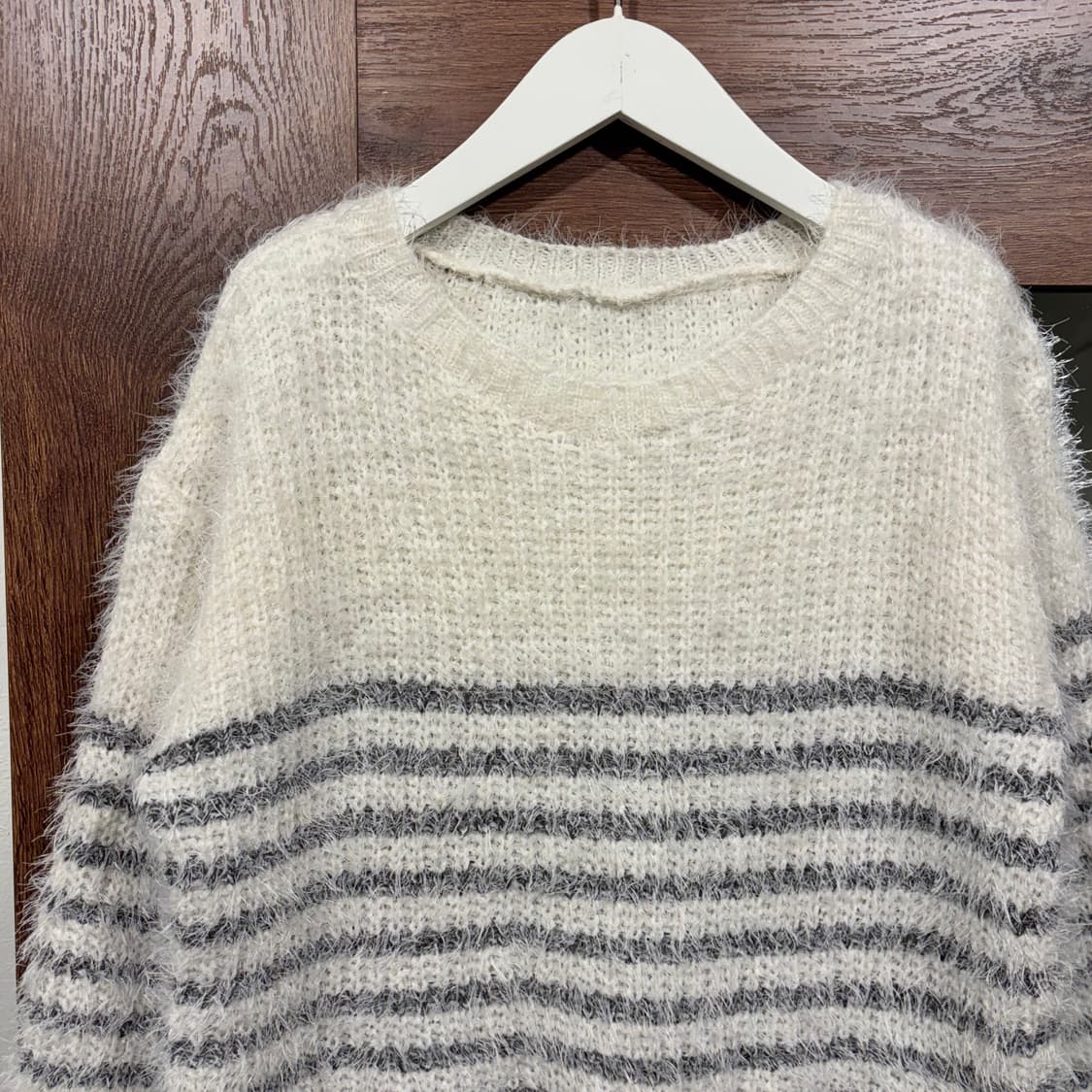 일본 빈티지 미니멀 그레이 스트라이프 퍼 앙고라 니트 상품이미지4