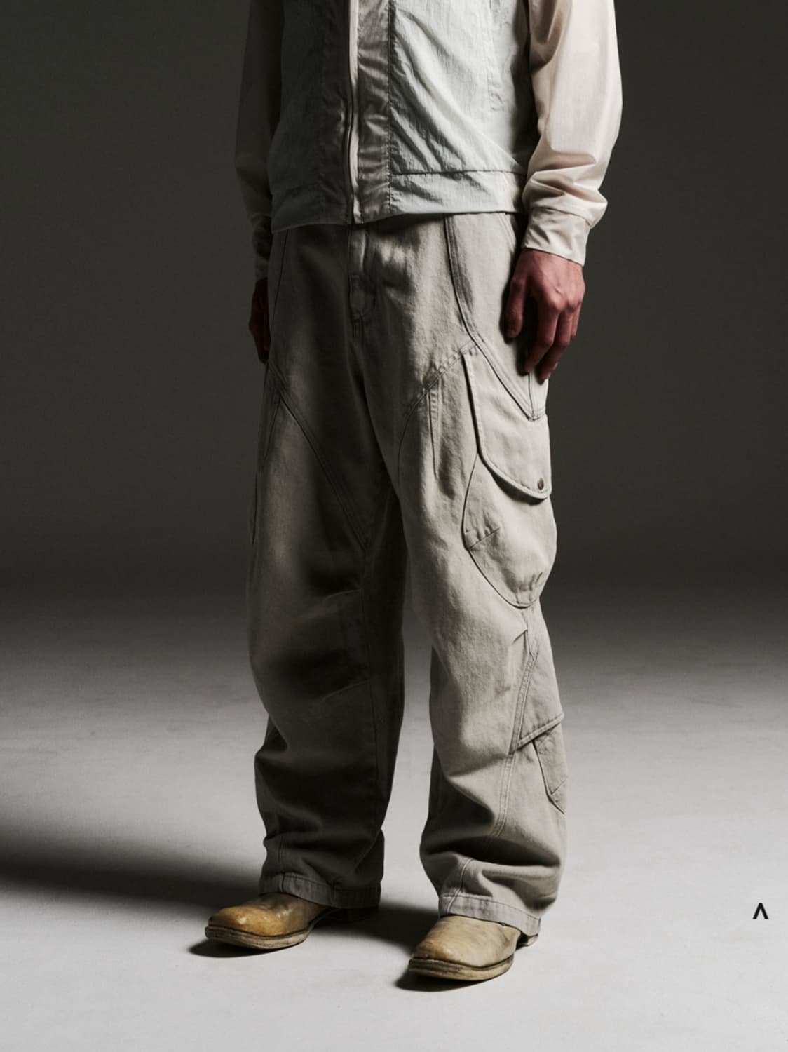 이그노타 CORE:8 ROAMER CARGO PANTS 상품이미지2