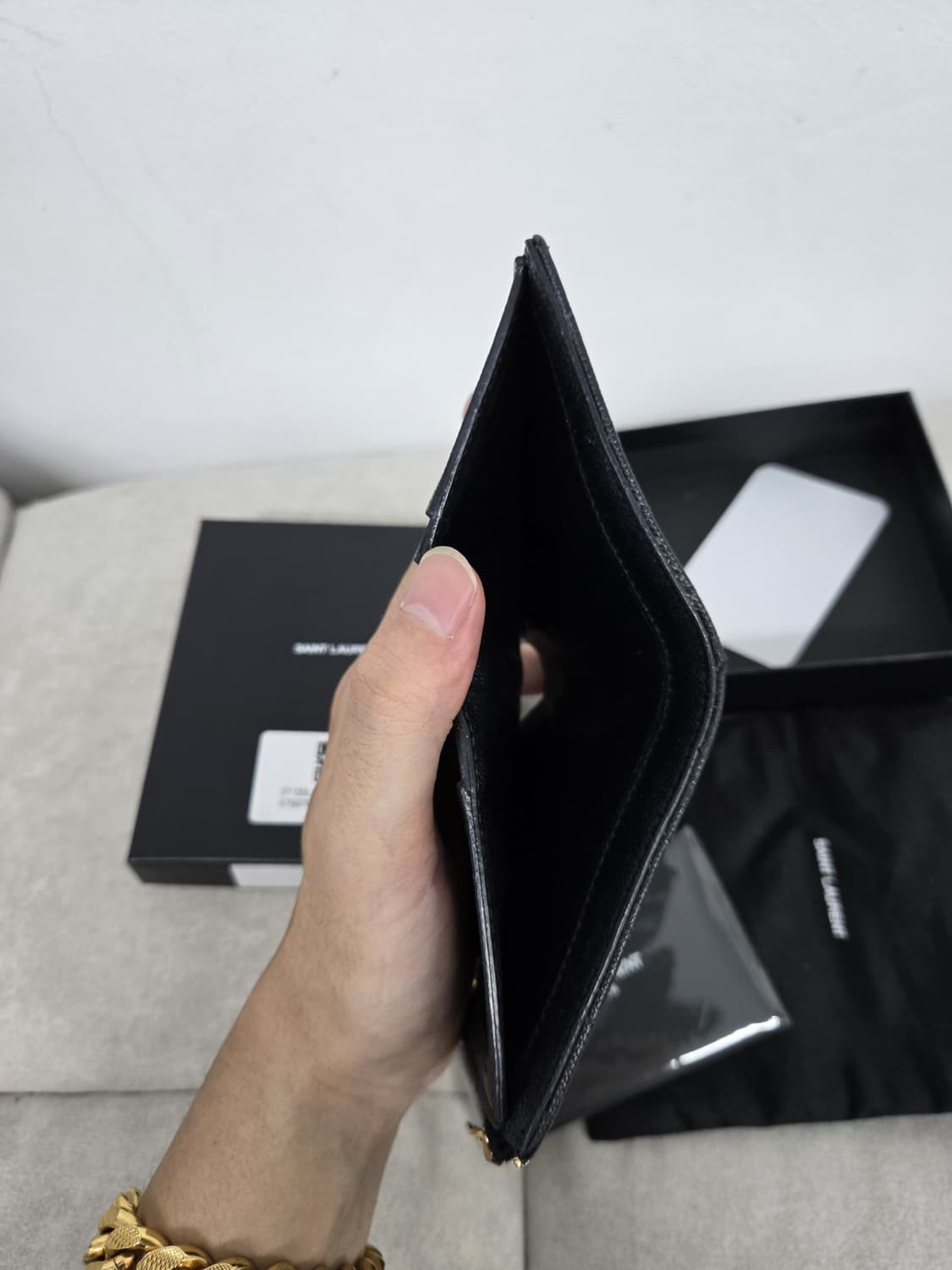 [보증서 A급]입생로랑 지퍼 중지갑 상품이미지6