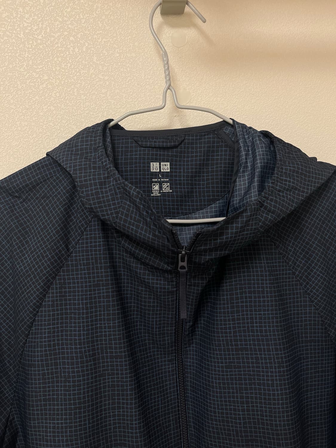 (새상품‼️) 유니클로 바람막이, 포켓터블 UV 프로텍션 파카 패턴 체크 상품이미지1