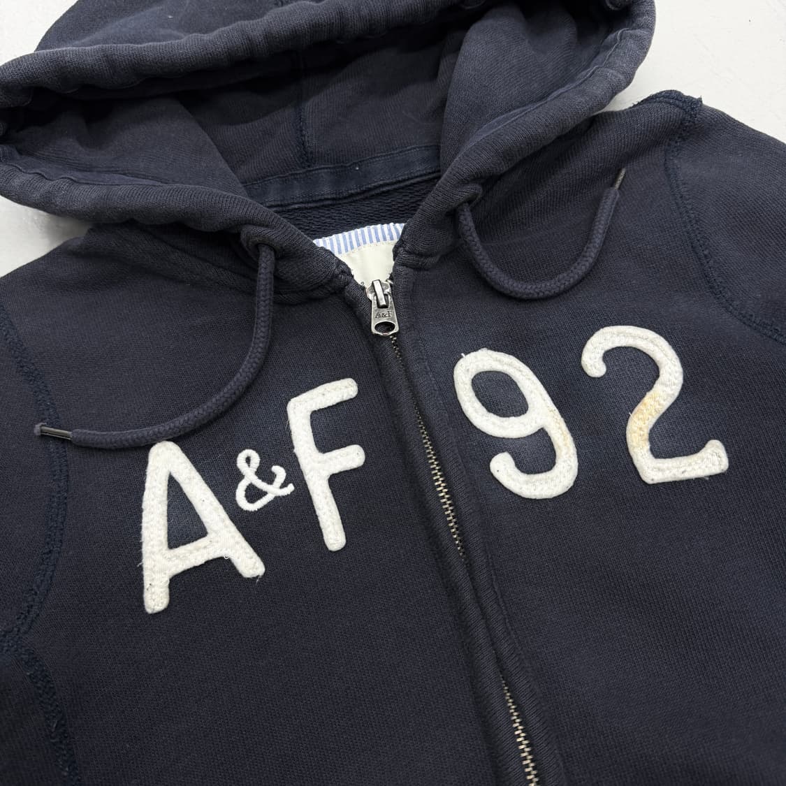 아베크롬비 Y2K 딱붙 아치로고 후드집업 상품이미지3