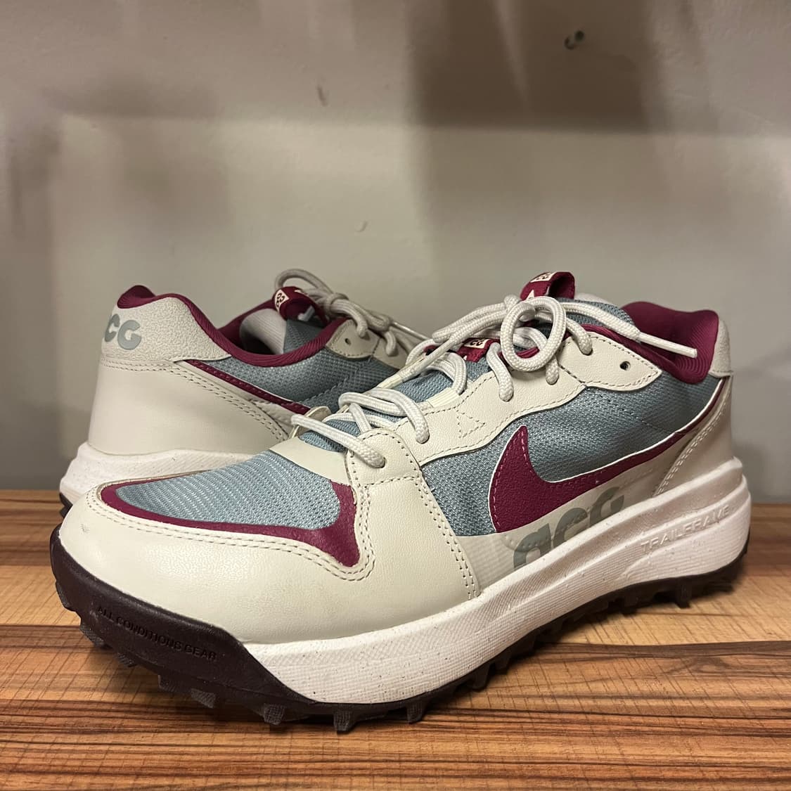 나이키 ACG 로우케이트 상품이미지1