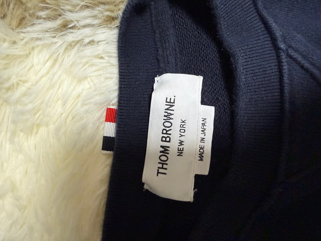 톰브라운 맨투맨 상품이미지3