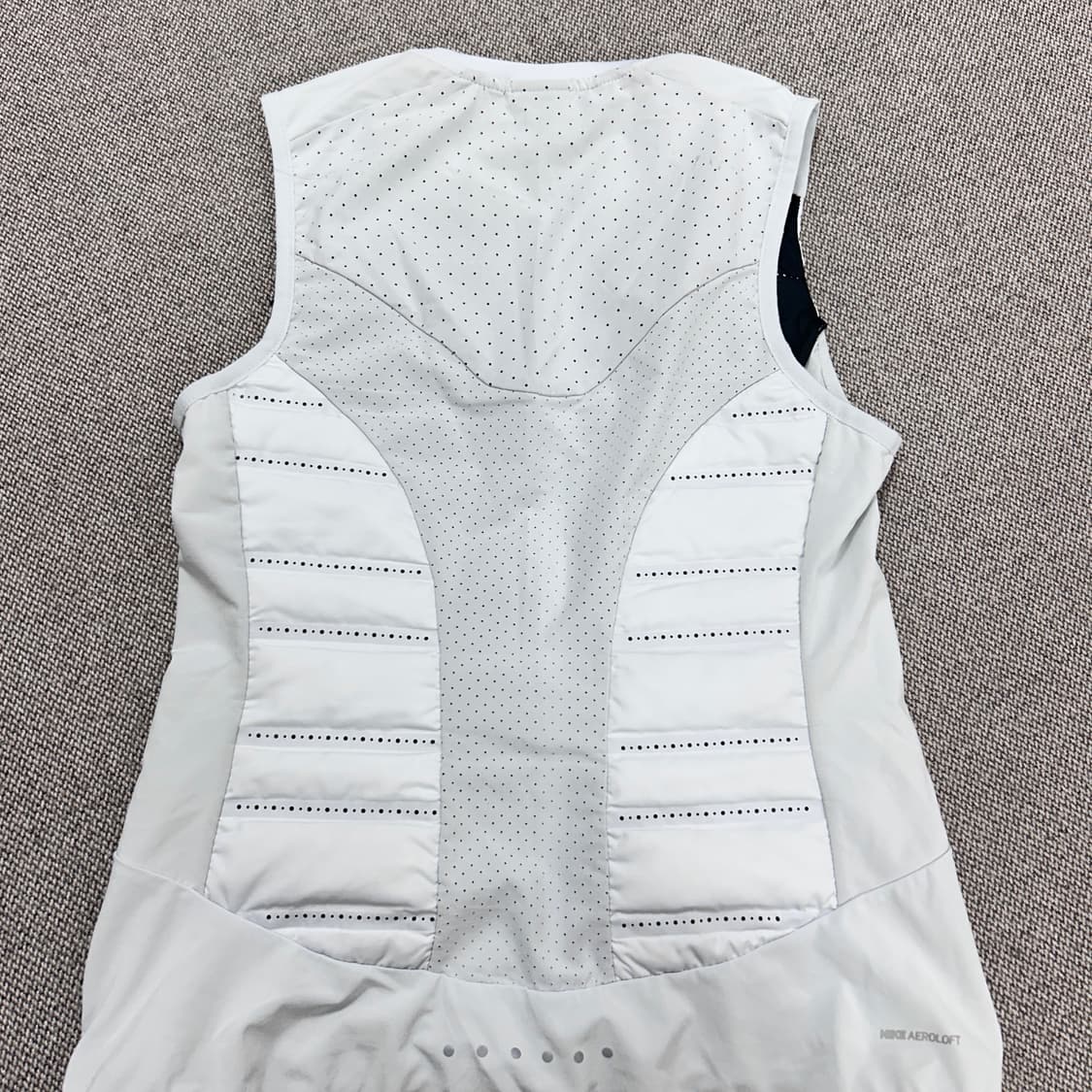 나이키 우먼스 에어로로프트 조끼(XS) 상품이미지8