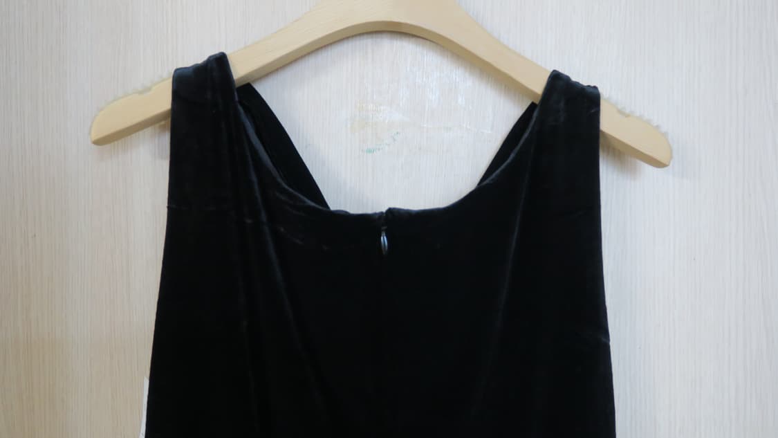 벨벳블랙 언발란스 원피스 상품이미지4