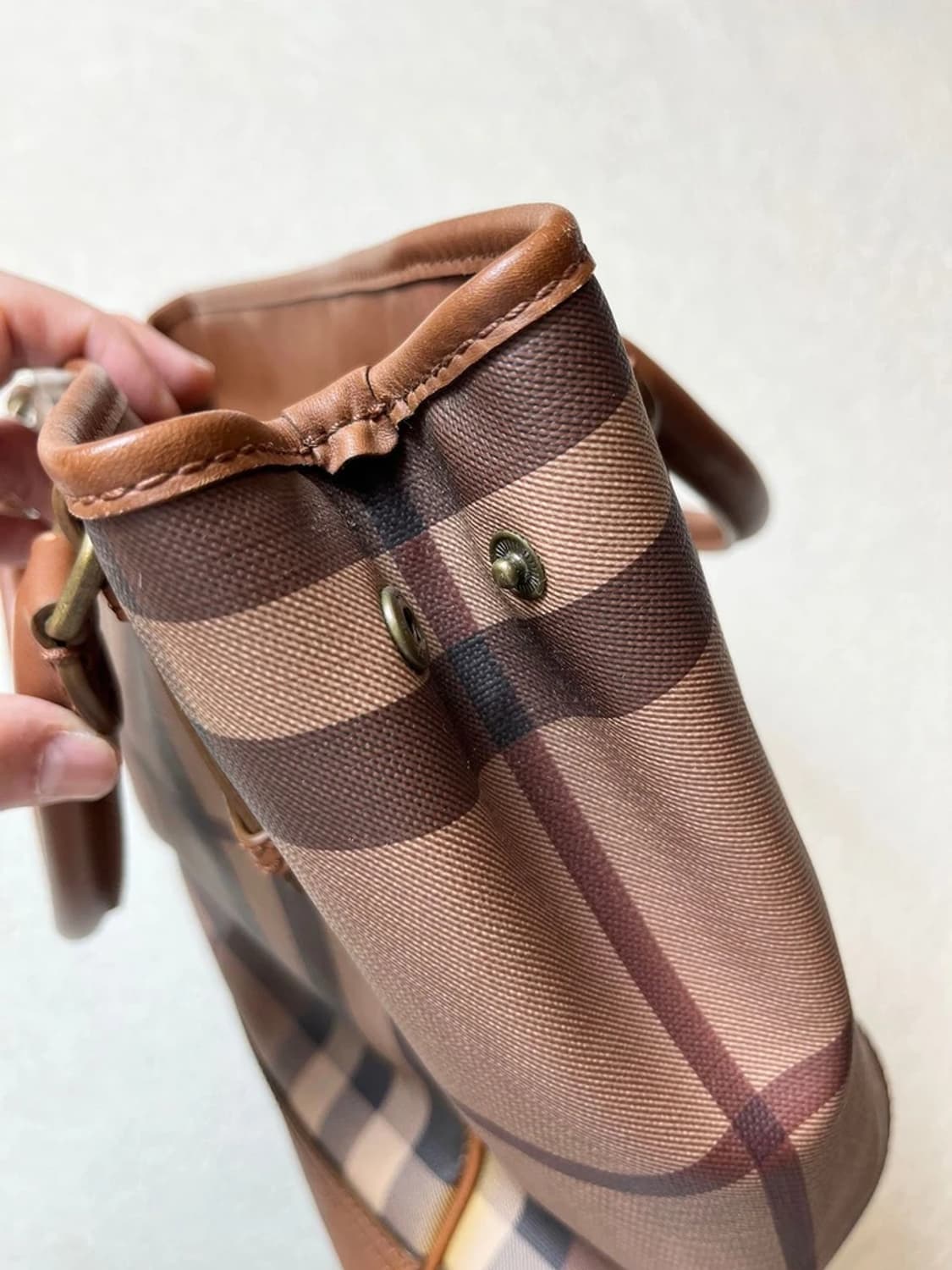 버버리 시그니처 노바체크 토트백 A1667 상품이미지2