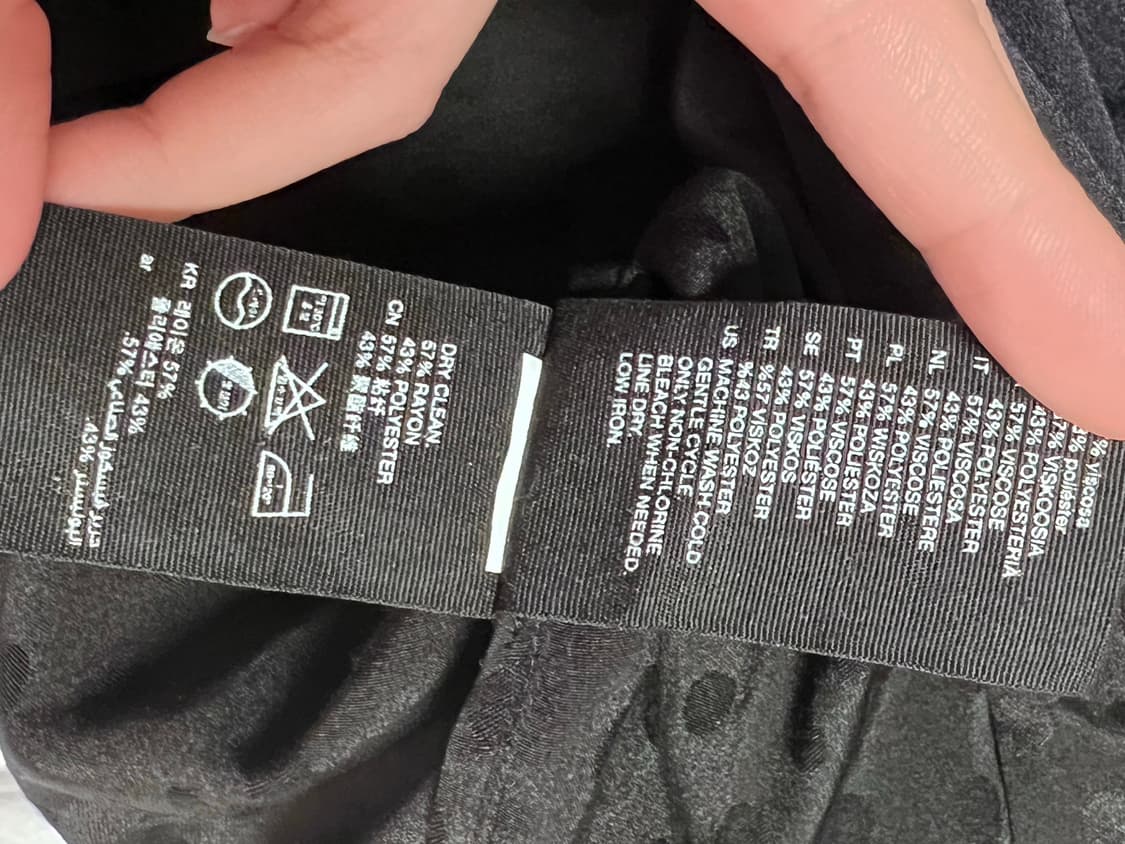 앤아더 스토리즈 검정 도트 프릴 브랄우스  상품이미지6