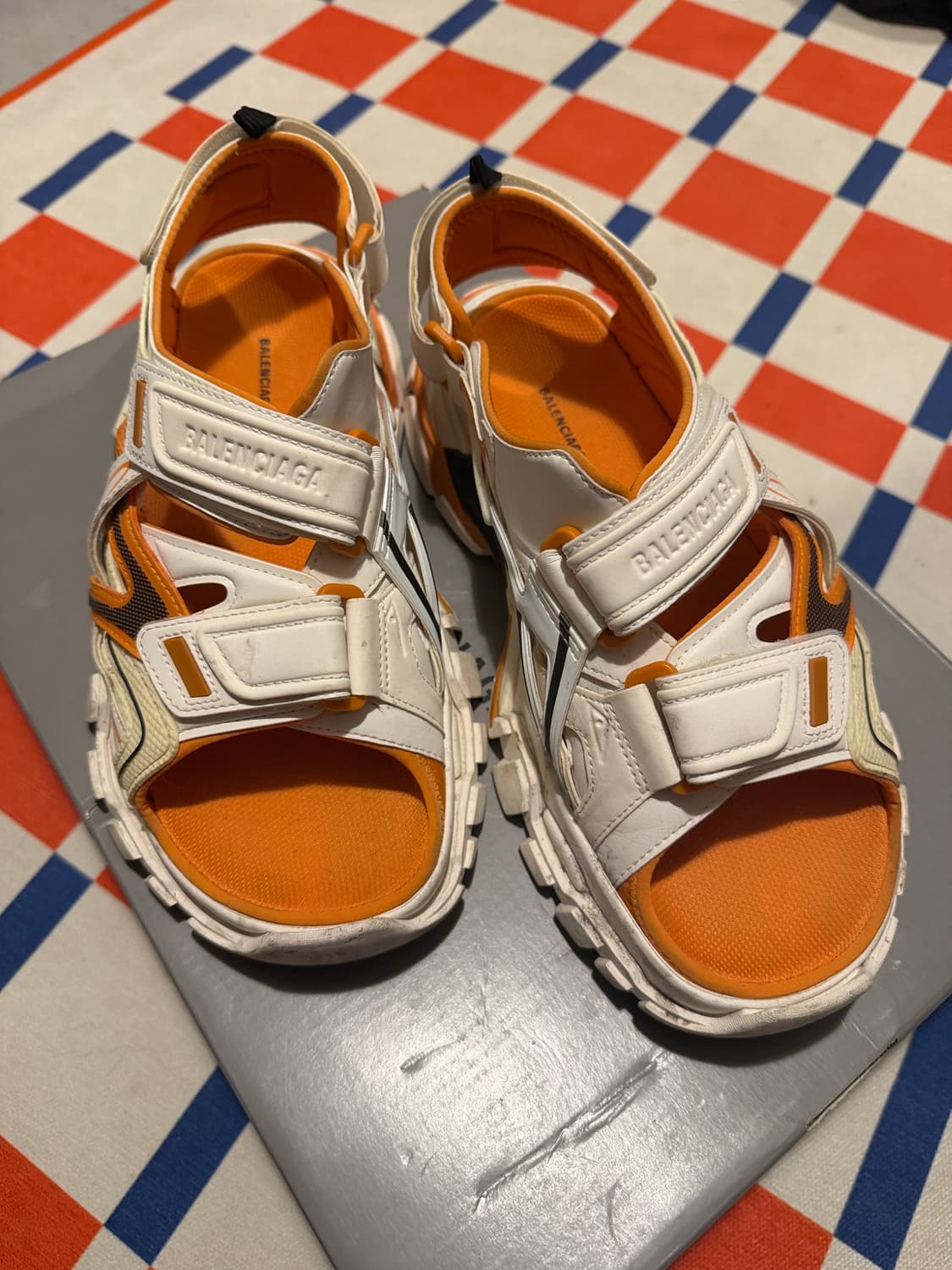 발렌시아가 트랙 샌들 41사이즈 상품이미지1