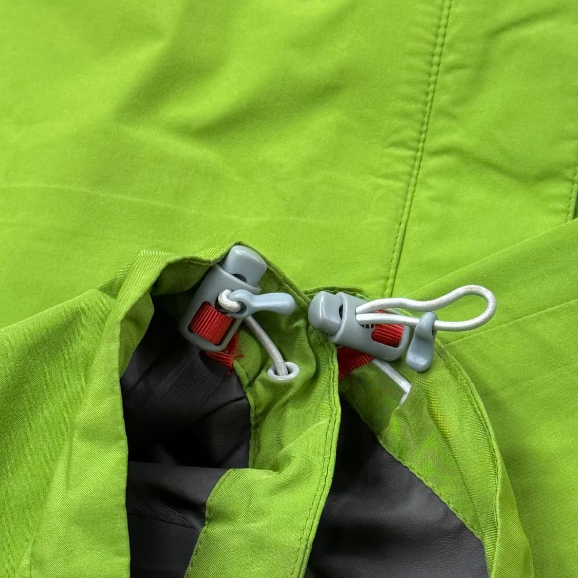 [정품/M] 마무트 등산 바람막이 자켓 그린 b16 상품이미지7