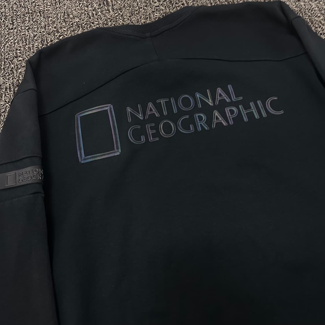 내셔널지오그래픽 맨투맨 블랙 2XL 상품이미지5