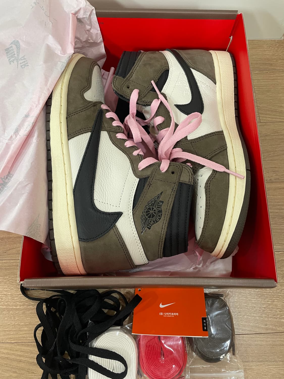 [260] 조던 1 x 트래비스 스캇 레트로 하이 OG SP 모카 상품이미지7