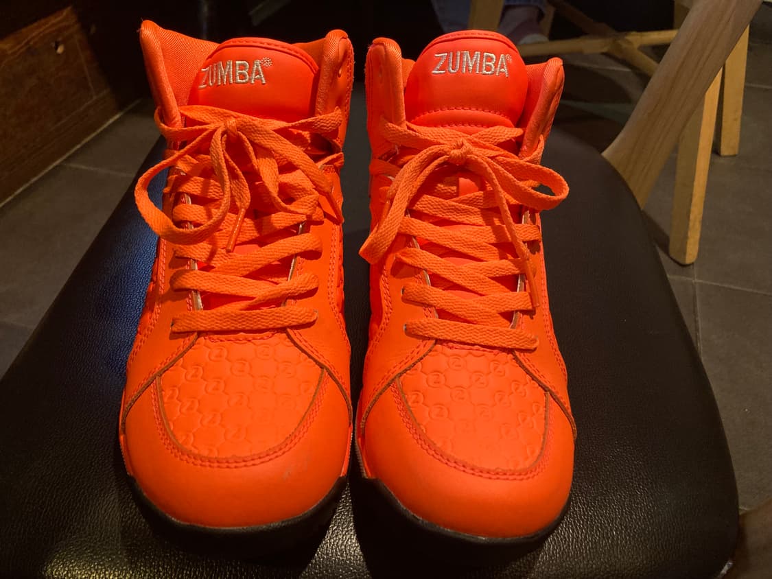 (거의 새것)줌바 에너지 보스 줌바 운동화 235, US7, EU38 상품이미지4