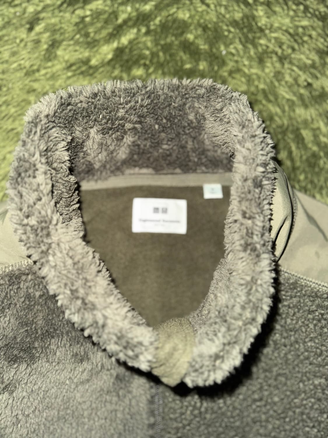 [M] 유니클로 X 엔지니어드 가먼츠 콜라보 플리스 자켓 올리브 상품이미지3