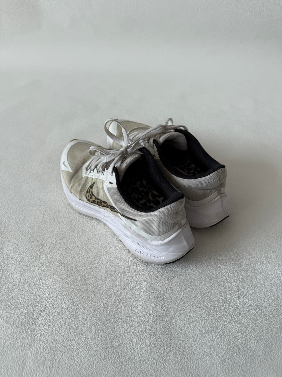 [240]나이키(NIKE) 레오파드 스우시 에어줌 상품이미지6