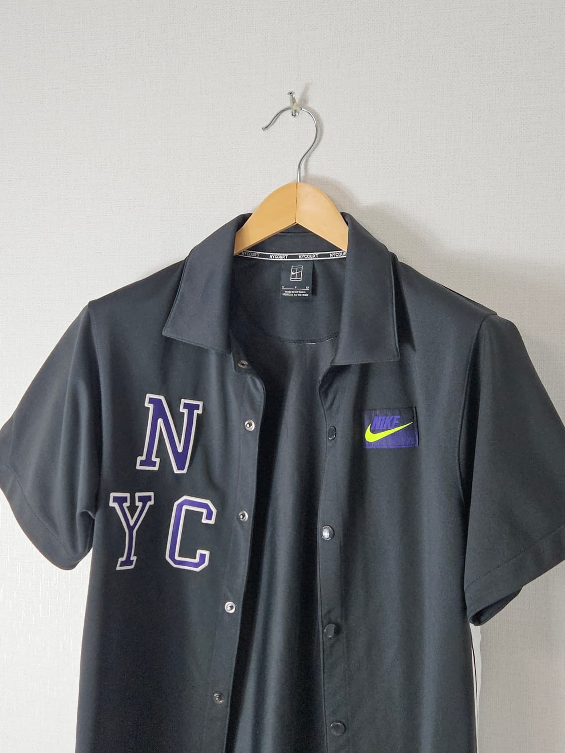 나이키 NYC 스포츠 반팔셔츠 테니스코트 S 95 상품이미지2