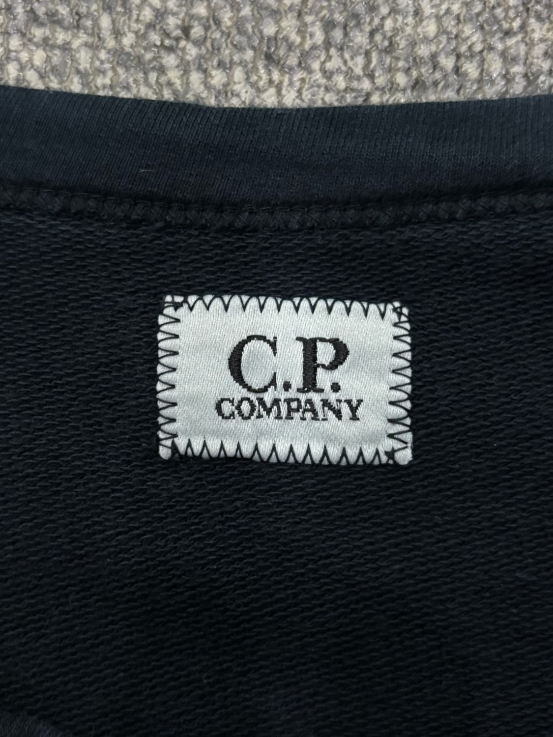 CP company 렌즈 와펜 롱슬리브 상품이미지8