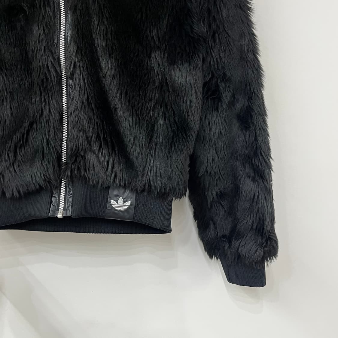 아디다스 파이어버드 크롭 퍼 후드집업 상품이미지4