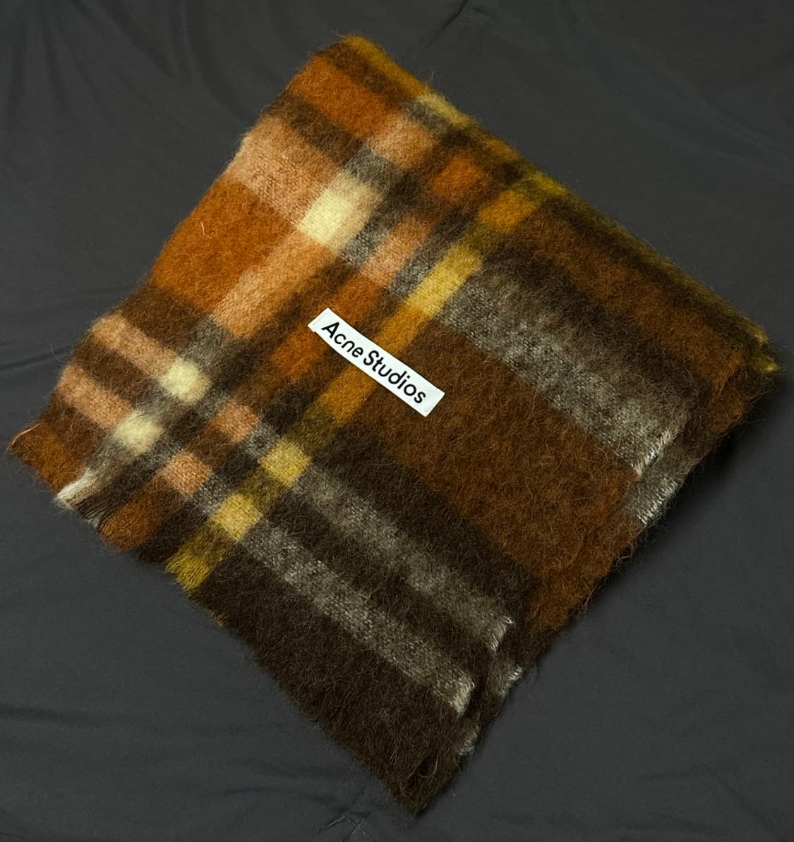 아크네 스튜디오 브라운 플란넬 머플러 상품이미지1