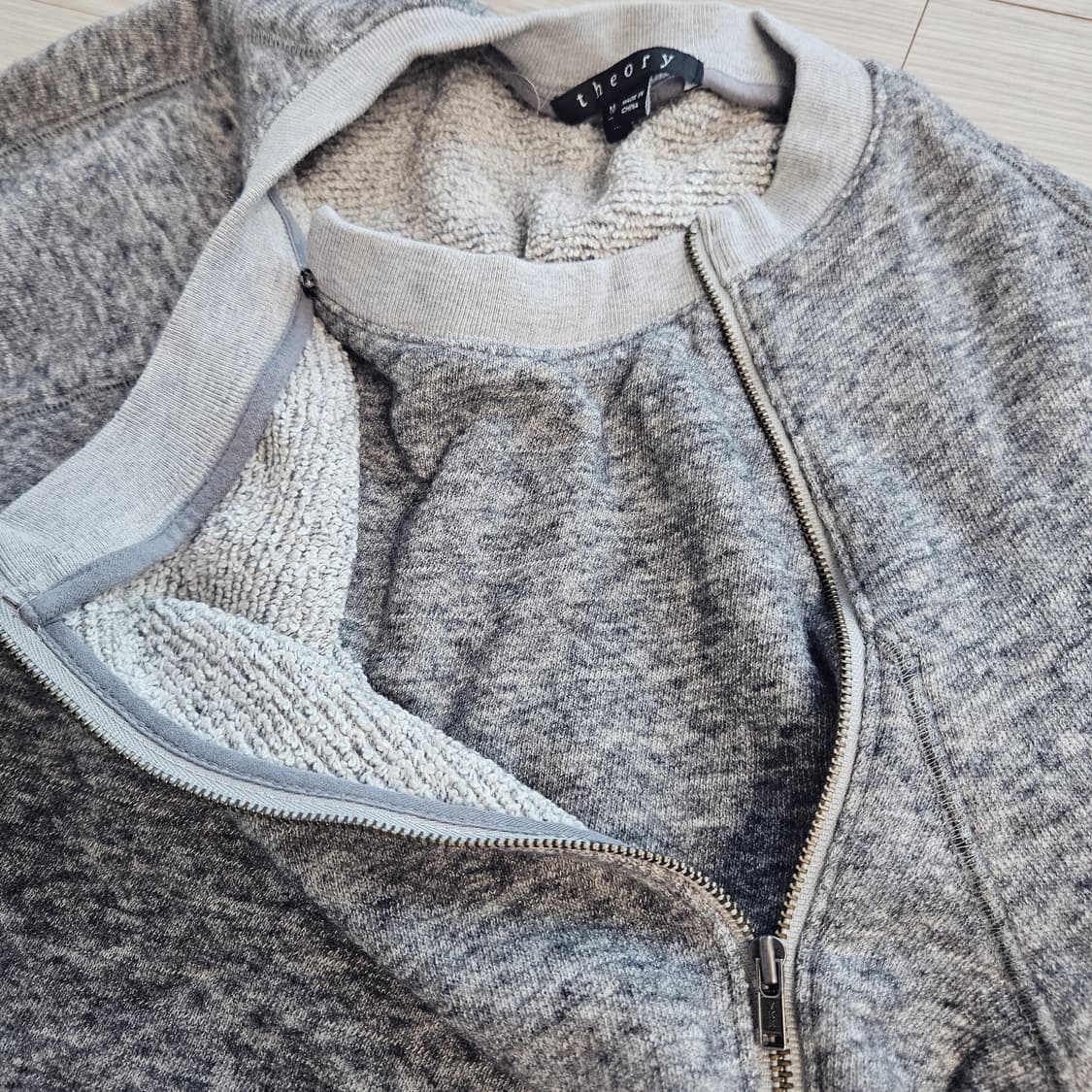 띠어리 니트 그레이 상품이미지4