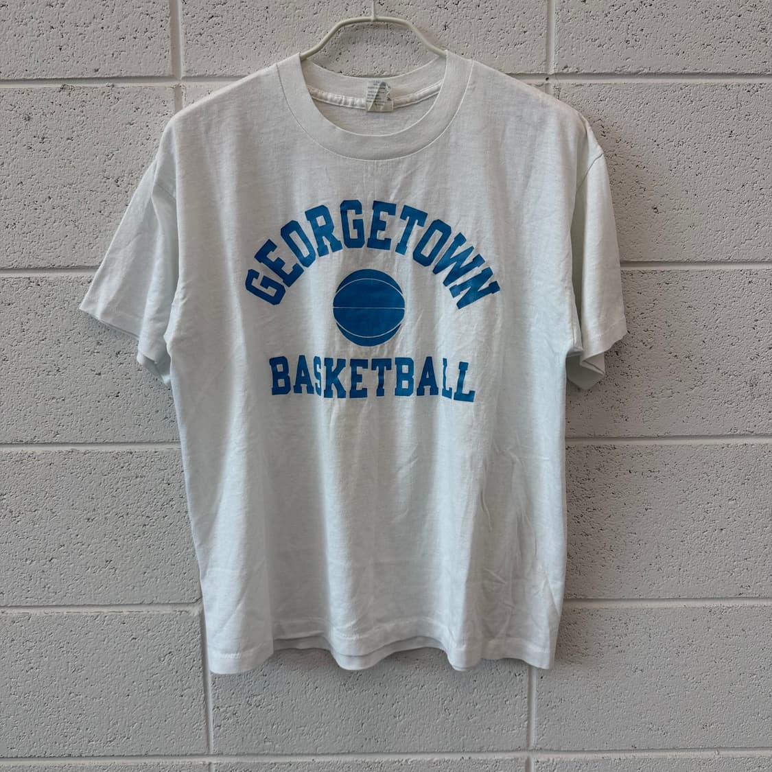 90s Vintage Georgetown Basketball Tshirt 상품이미지1