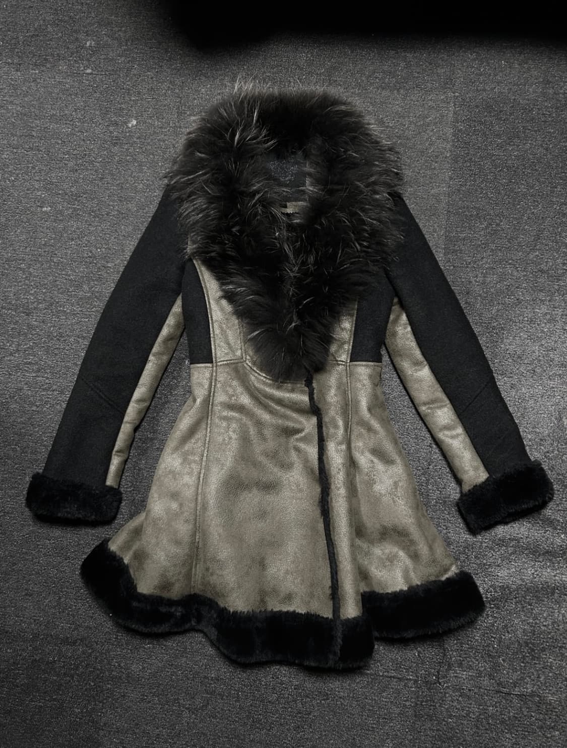 Vintage v-kei Punk leather fur trimming 상품이미지1