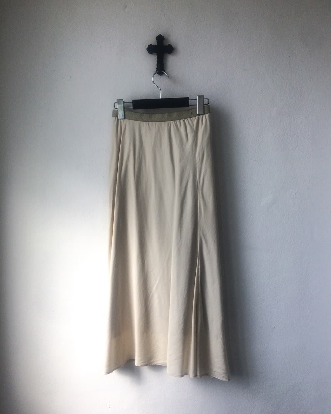 Glossy long skirt 상품이미지4