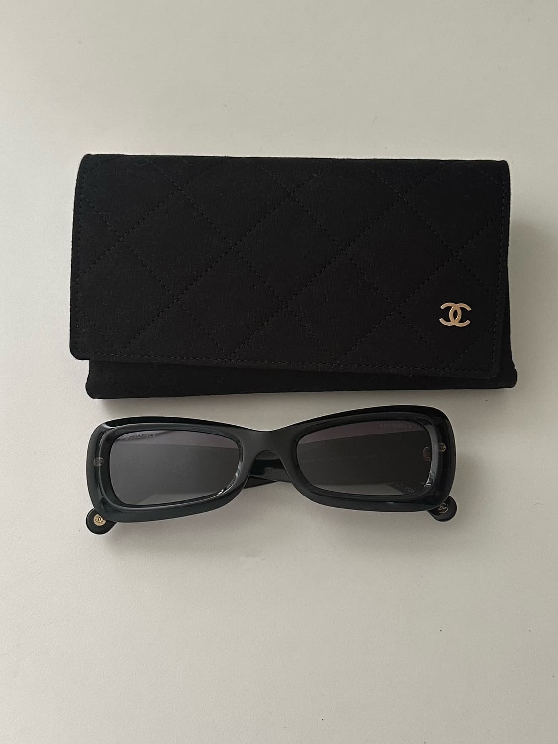 CHANEL Butterfly Sunglasses 상품이미지6