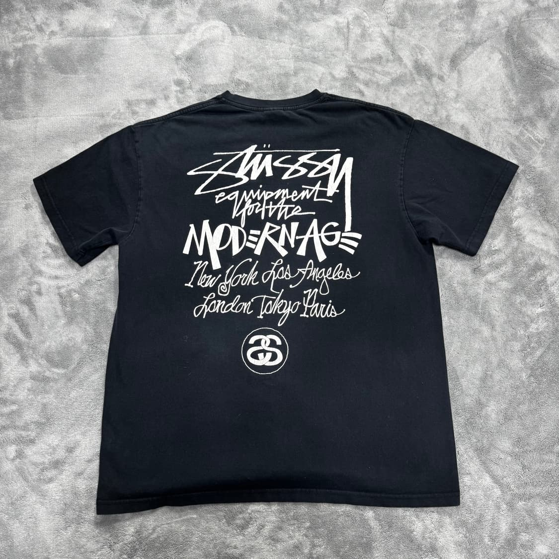 스투시 모던에이지 반팔 티셔츠 상품이미지1