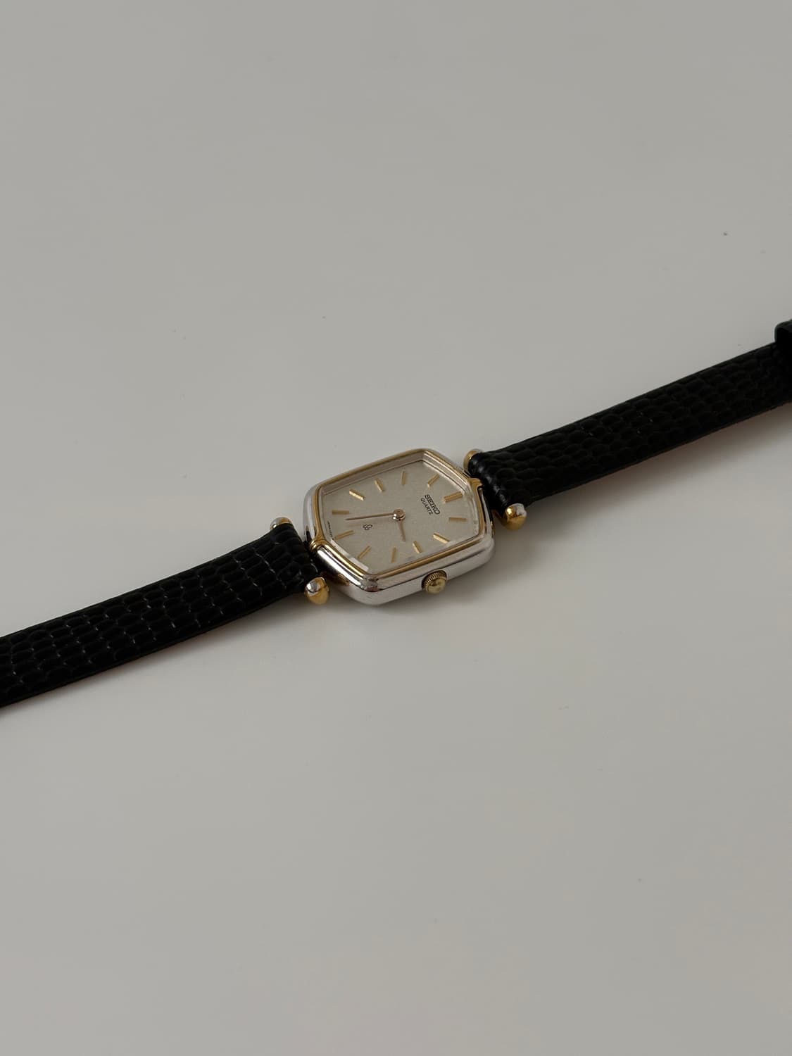 1980s Texture Dial Hexagon Ladies Quartz 상품이미지6