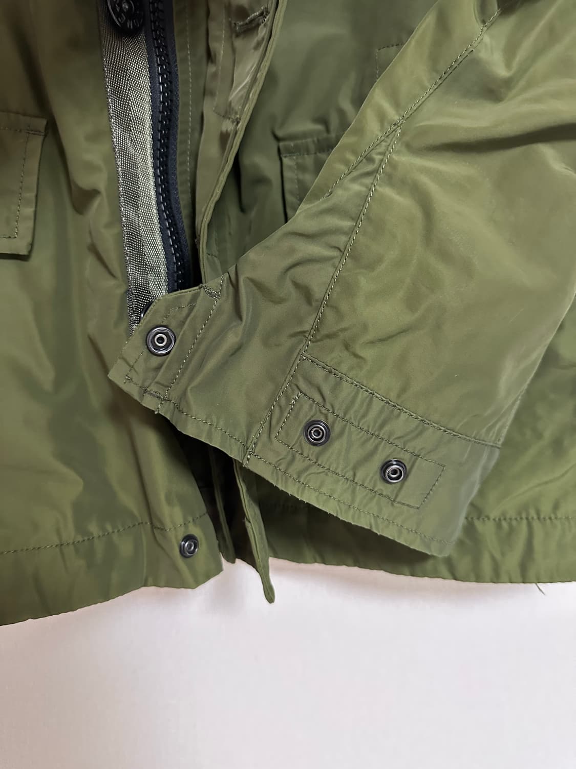 [S size] 스톤아일랜드 마이크로랩스 필드 바람막이 상품이미지7