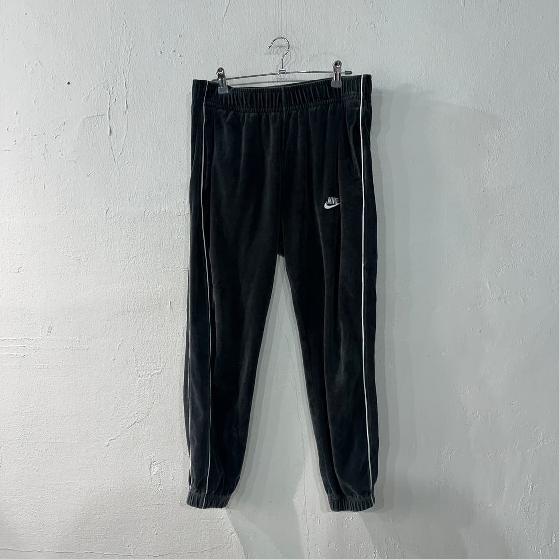 나이키 벨벳 조거 트레이닝팬츠 XL 상품이미지1