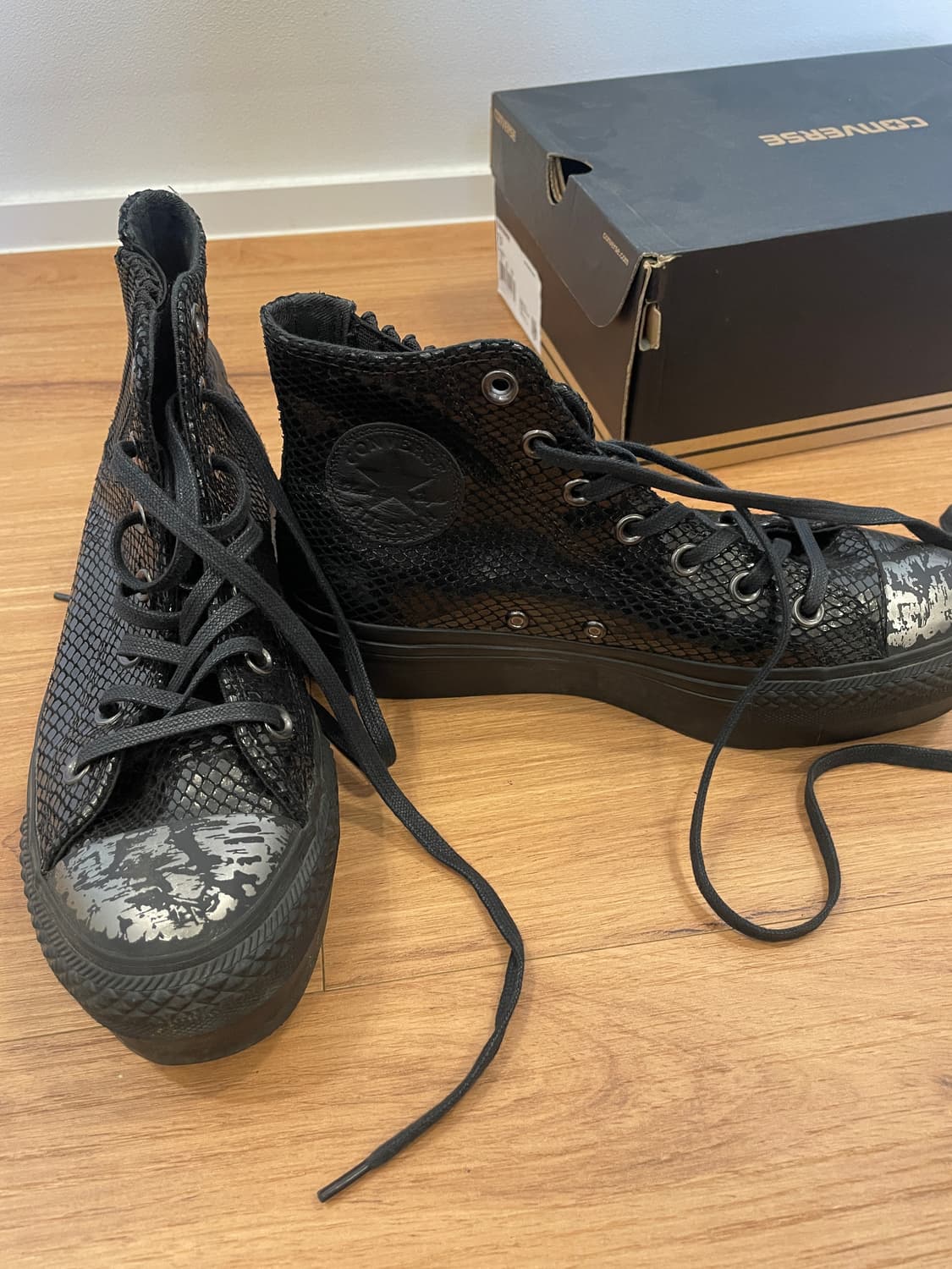 컨버스 플랫폼 하이 블랙 245 상품이미지2